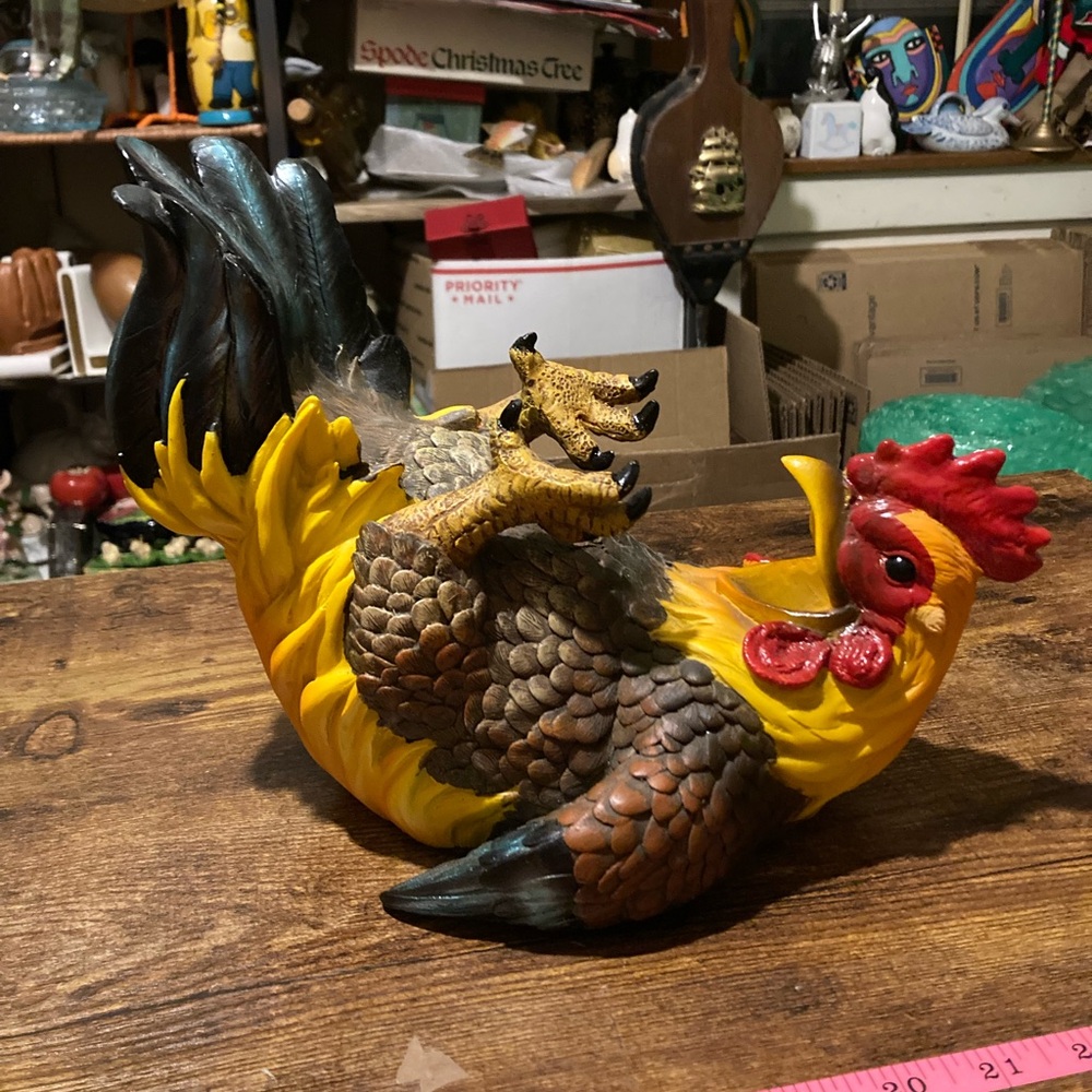 Duck Co happy feet rooster wine bottle holder